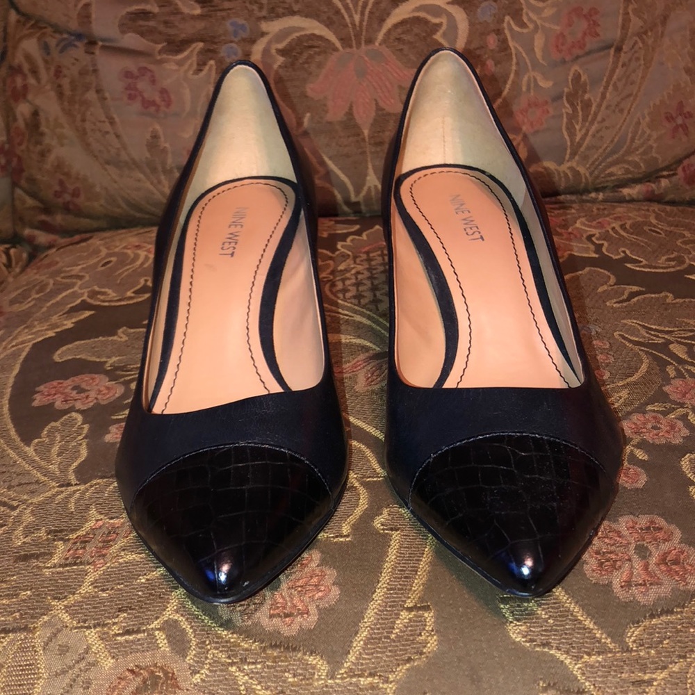 Nine West Black Leather Pumps
